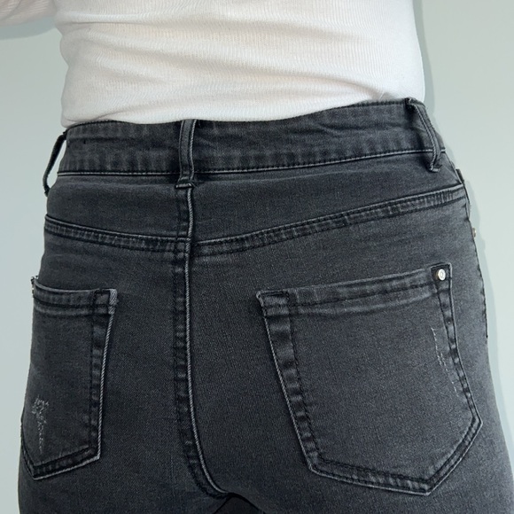 BLACK DISTRESSED DEMIN JEANS - Picture 4 of 7